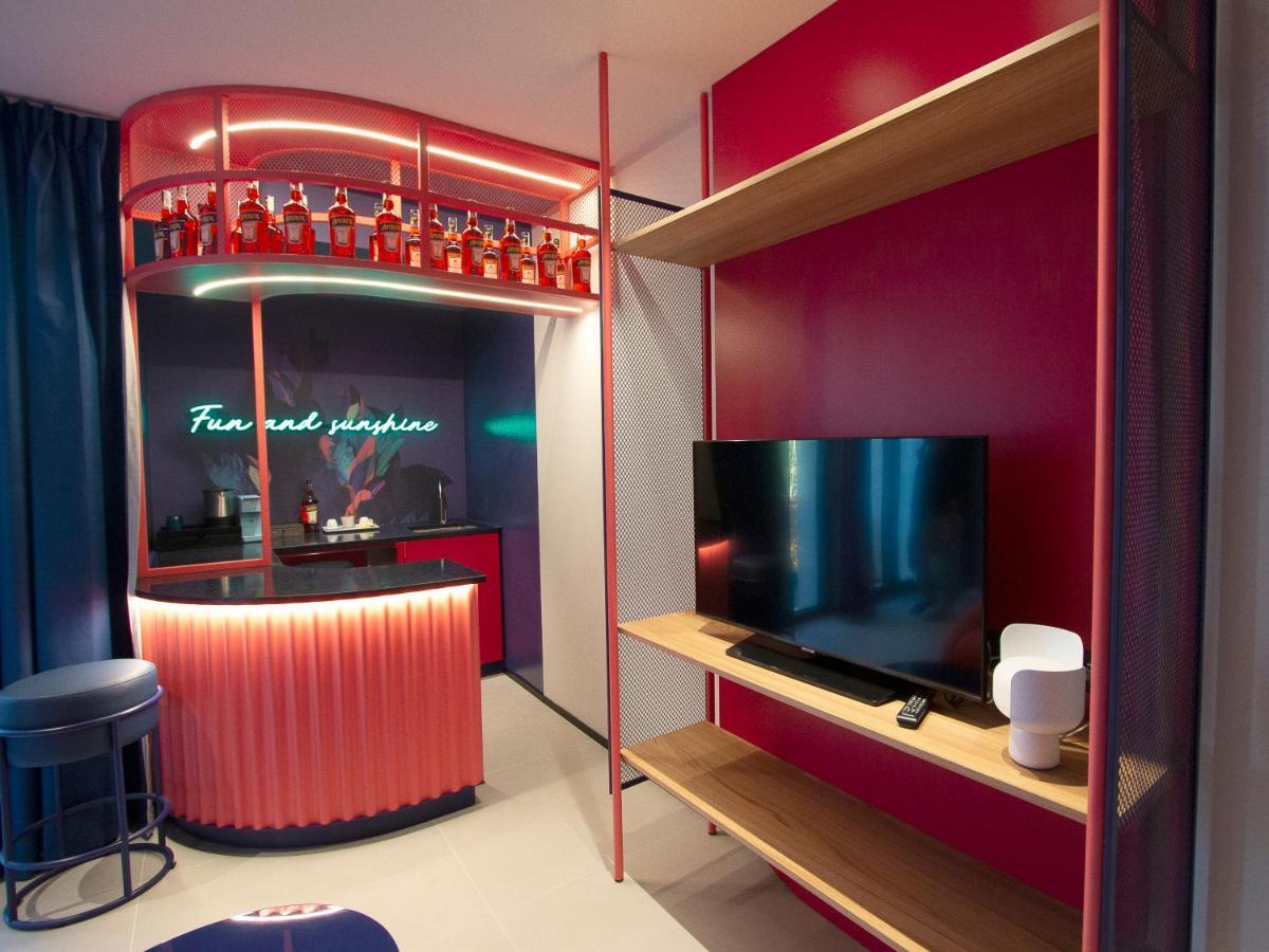 Demo Hotel Design Emotion Rimini Esterno foto