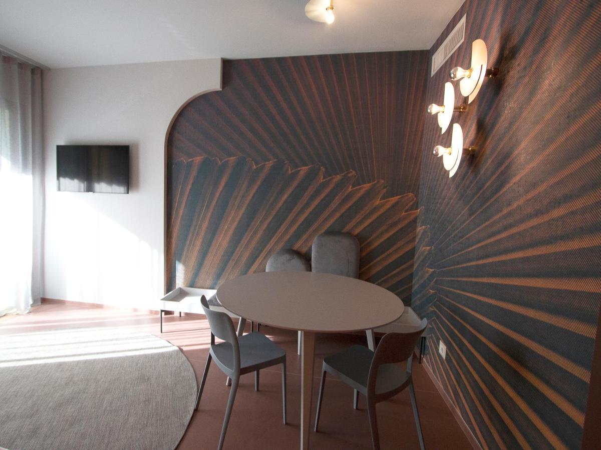 Demo Hotel Design Emotion Rimini Esterno foto