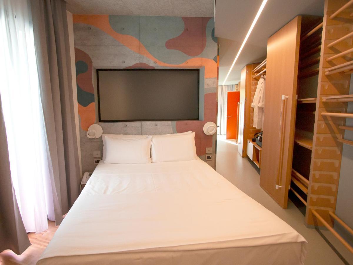 Demo Hotel Design Emotion Rimini Esterno foto