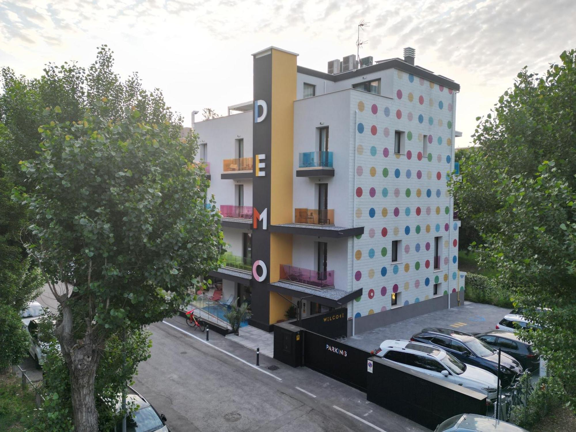 Demo Hotel Design Emotion Rimini Esterno foto