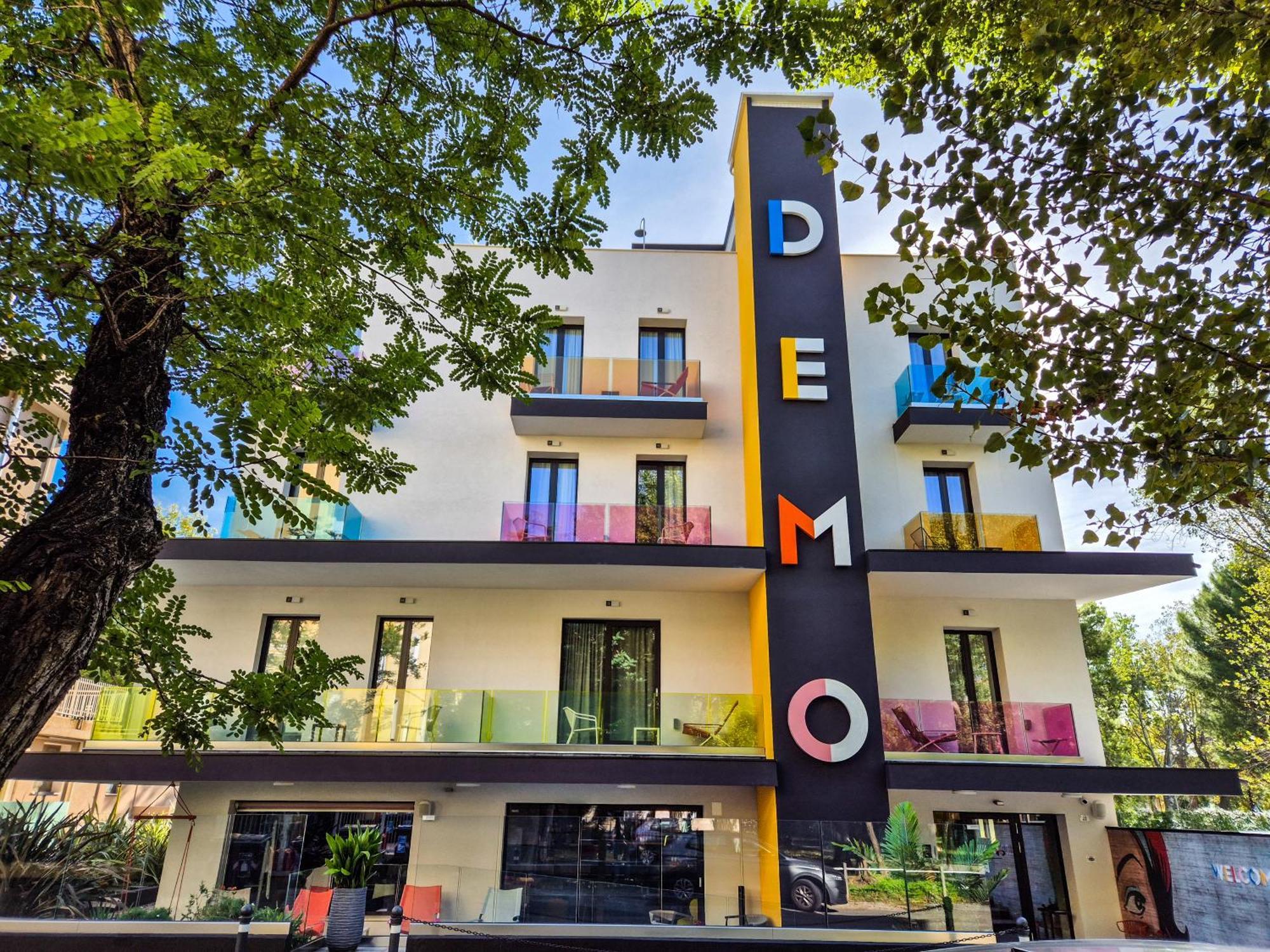 Demo Hotel Design Emotion Rimini Esterno foto