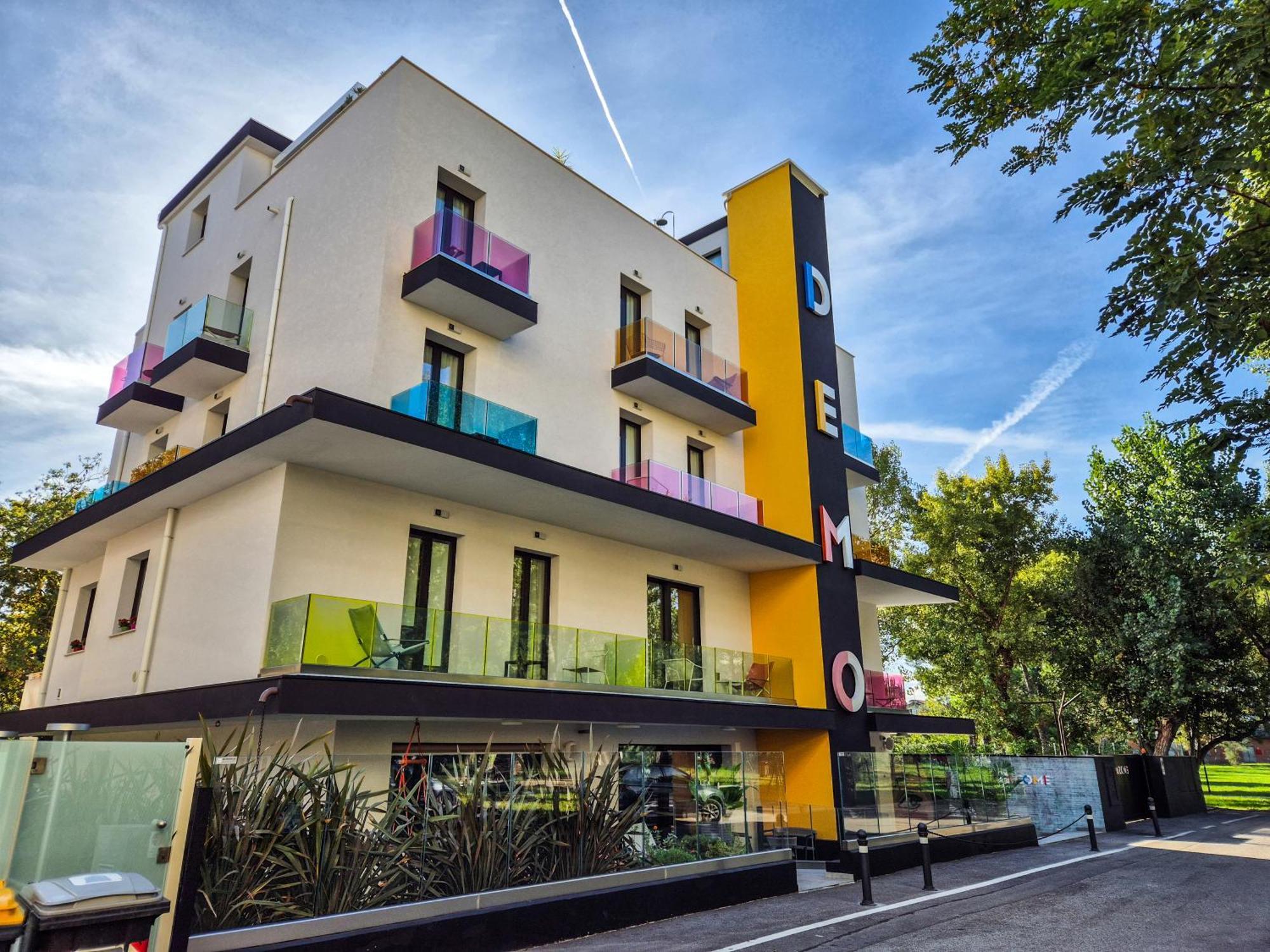 Demo Hotel Design Emotion Rimini Esterno foto